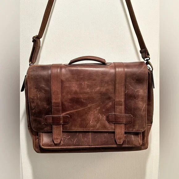 LadderBack 100% Leather Brown Rugged & Rustic Design Laptop Messenger Bag - Picture 5 of 16